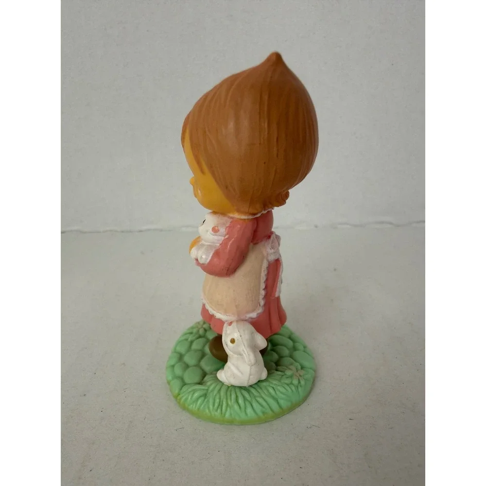 Hallmark‎ Precious Moments Vintage 1982 Girl with Bunnies